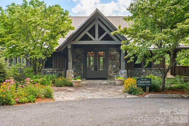 1915 Creston Drive, Black Mountain, NC 28711