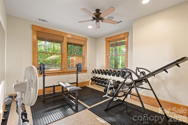 1915 Creston Drive, Black Mountain, NC 28711