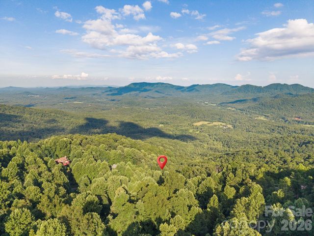 1915 Creston Drive, Black Mountain, NC 28711