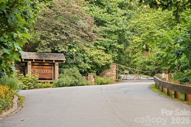 1915 Creston Drive, Black Mountain, NC 28711