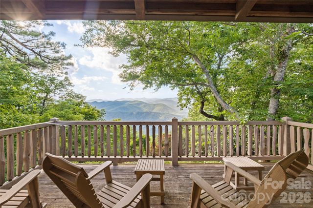 1915 Creston Drive, Black Mountain, NC 28711