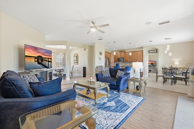 208 CRYSTAL RIDGE RD., Deland, FL 32720