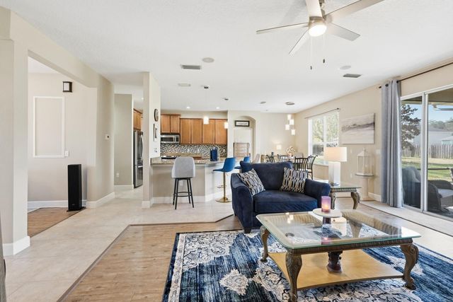 208 CRYSTAL RIDGE RD., Deland, FL 32720