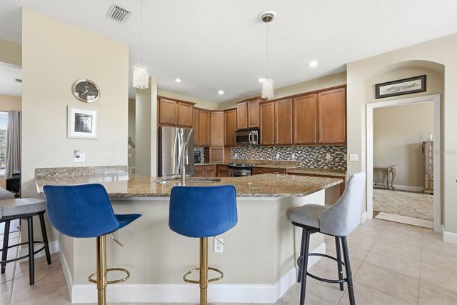 208 CRYSTAL RIDGE RD., Deland, FL 32720