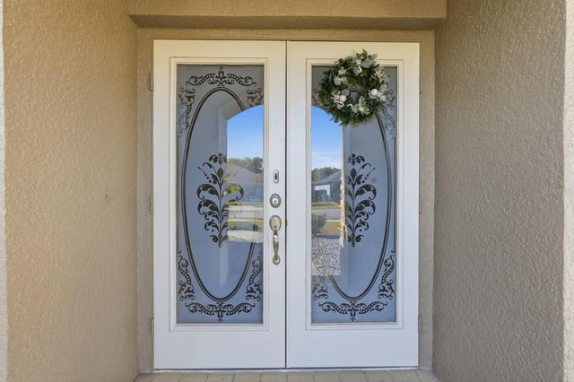 208 CRYSTAL RIDGE RD., Deland, FL 32720