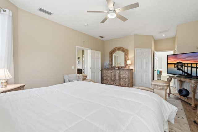 208 CRYSTAL RIDGE RD., Deland, FL 32720