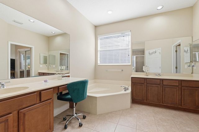 208 CRYSTAL RIDGE RD., Deland, FL 32720