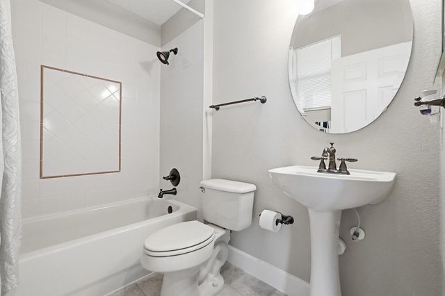 208 CRYSTAL RIDGE RD., Deland, FL 32720