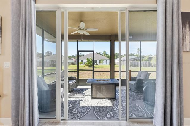 208 CRYSTAL RIDGE RD., Deland, FL 32720