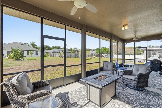 208 CRYSTAL RIDGE RD., Deland, FL 32720