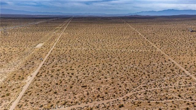 1 Vancouver, Adelanto, CA 92301