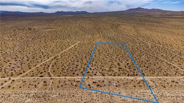 1 Vancouver, Adelanto, CA 92301