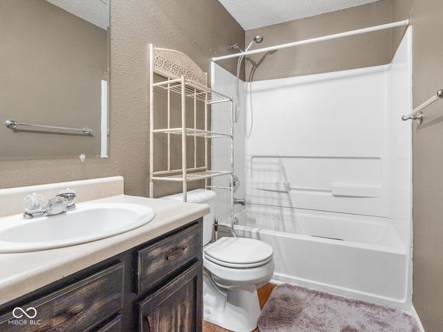 917 Balto Drive, Shelbyville, IN 46176