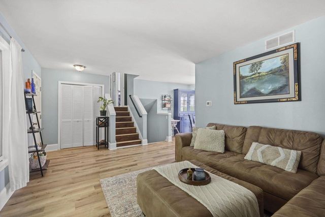 621 Seven Nations Drive, Madison, WI 53713