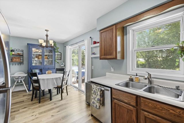 621 Seven Nations Drive, Madison, WI 53713