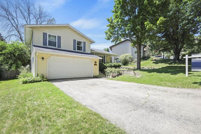 621 Seven Nations Drive, Madison, WI 53713