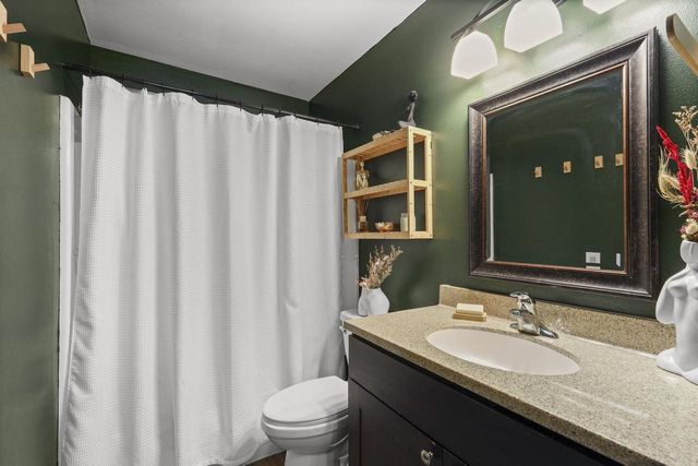 621 Seven Nations Drive, Madison, WI 53713