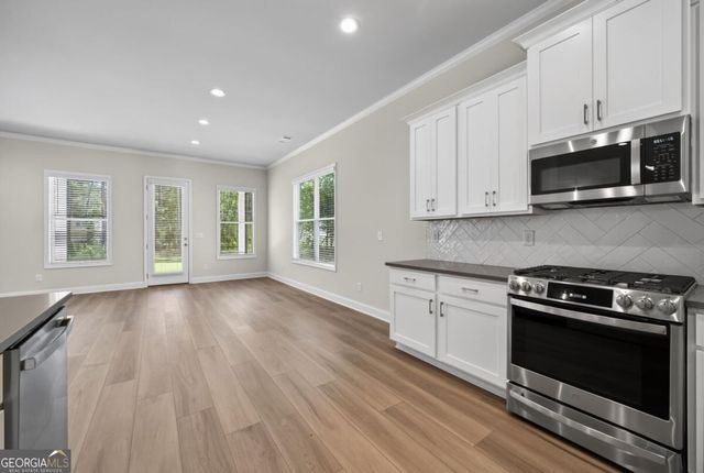 887 Bessie Court, Loganville, GA 30052