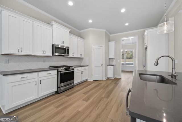 887 Bessie Court, Loganville, GA 30052