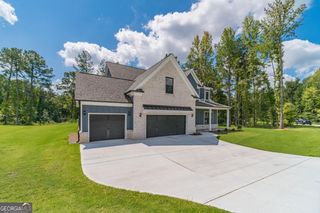887 Bessie Court, Loganville, GA 30052