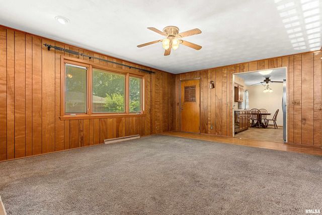 1310 MONROE Street, Pekin, IL 61554
