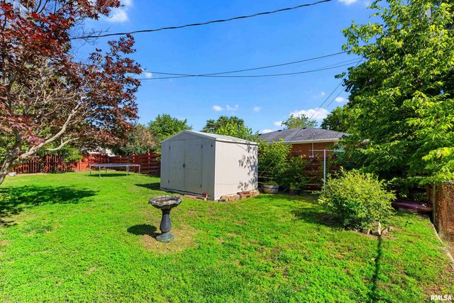 1310 MONROE Street, Pekin, IL 61554