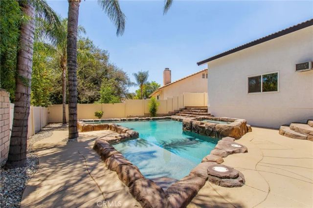 23584 Brook, Canyon Lake, CA 92587