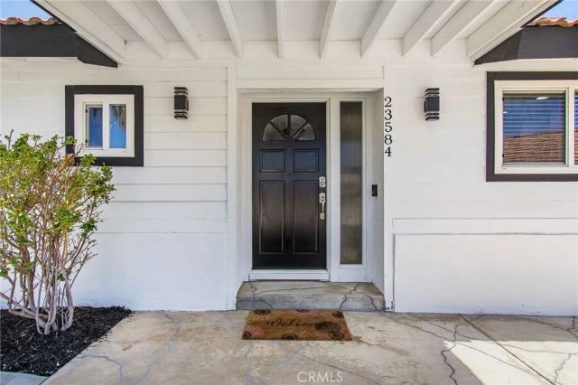 23584 Brook, Canyon Lake, CA 92587