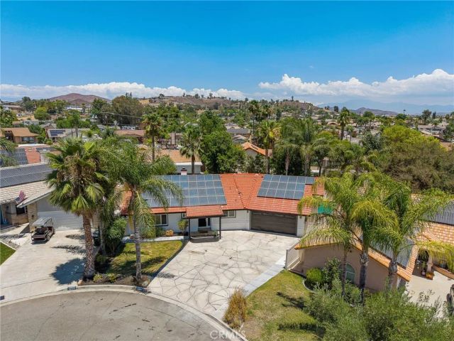 23584 Brook, Canyon Lake, CA 92587