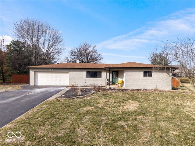 2114 N County Road 800 E, Avon, IN 46123