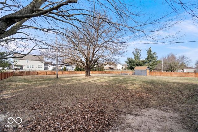 2114 N County Road 800 E, Avon, IN 46123