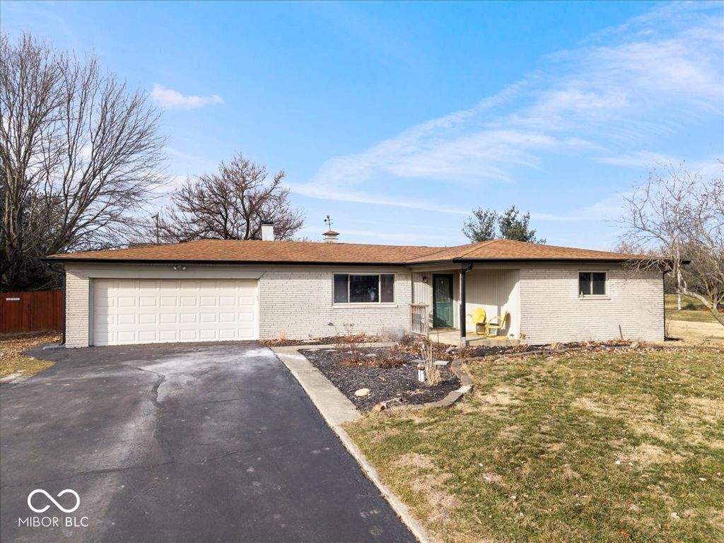 2114 N County Road 800 E, Avon, IN 46123