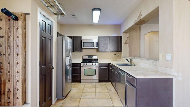 7701 Calle Meseta NE, Albuquerque, NM 87113