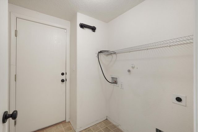 7701 Calle Meseta NE, Albuquerque, NM 87113