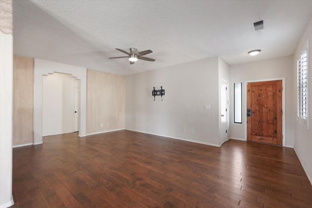 7701 Calle Meseta NE, Albuquerque, NM 87113