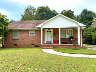 1608 Woodland Avenue, Burlington, NC 27215