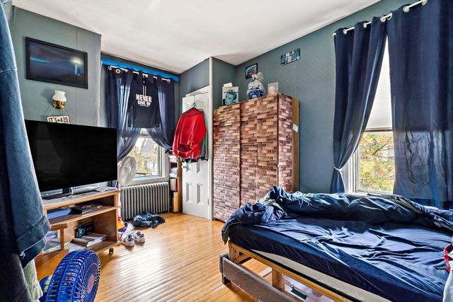 216 Prospect St, Fall River, MA 02720