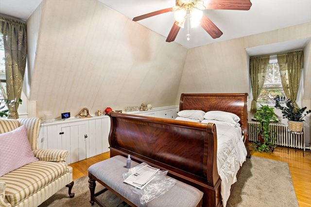 216 Prospect St, Fall River, MA 02720