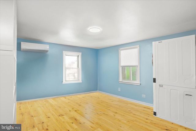 6 S GRANT RD, Thomasville, PA 17364