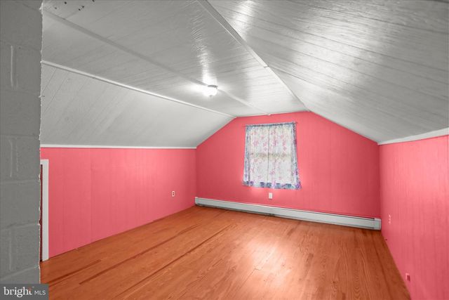 6 S GRANT RD, Thomasville, PA 17364