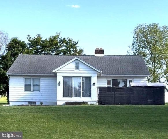 6 S GRANT RD, Thomasville, PA 17364