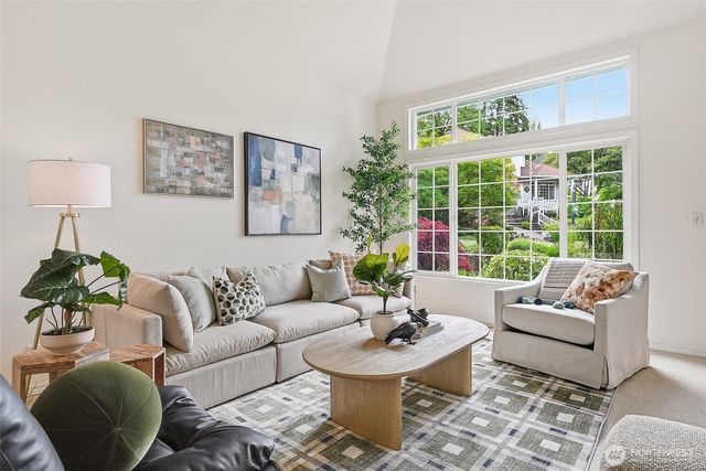 8128 NE 158tth Street, Kenmore, WA 98028