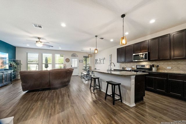 7613 Harvest Bay, San Antonio, TX 78253