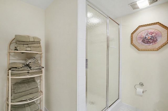 9650 Shore Dr Apt 607, Myrtle Beach, SC 29572