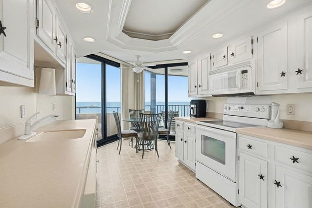 9650 Shore Dr Apt 607, Myrtle Beach, SC 29572