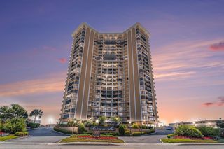 9650 Shore Dr Apt 607, Myrtle Beach, SC 29572