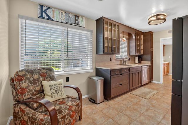 6125 Everest Way, Sacramento, CA 95842
