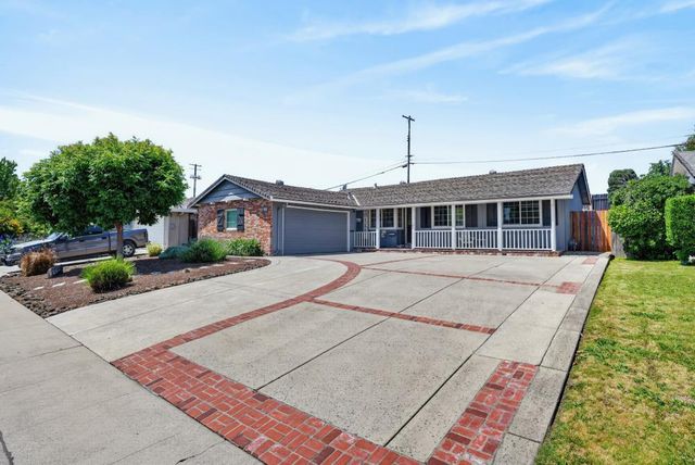 6125 Everest Way, Sacramento, CA 95842