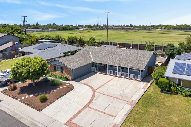 6125 Everest Way, Sacramento, CA 95842