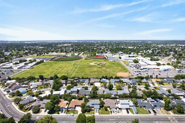 6125 Everest Way, Sacramento, CA 95842